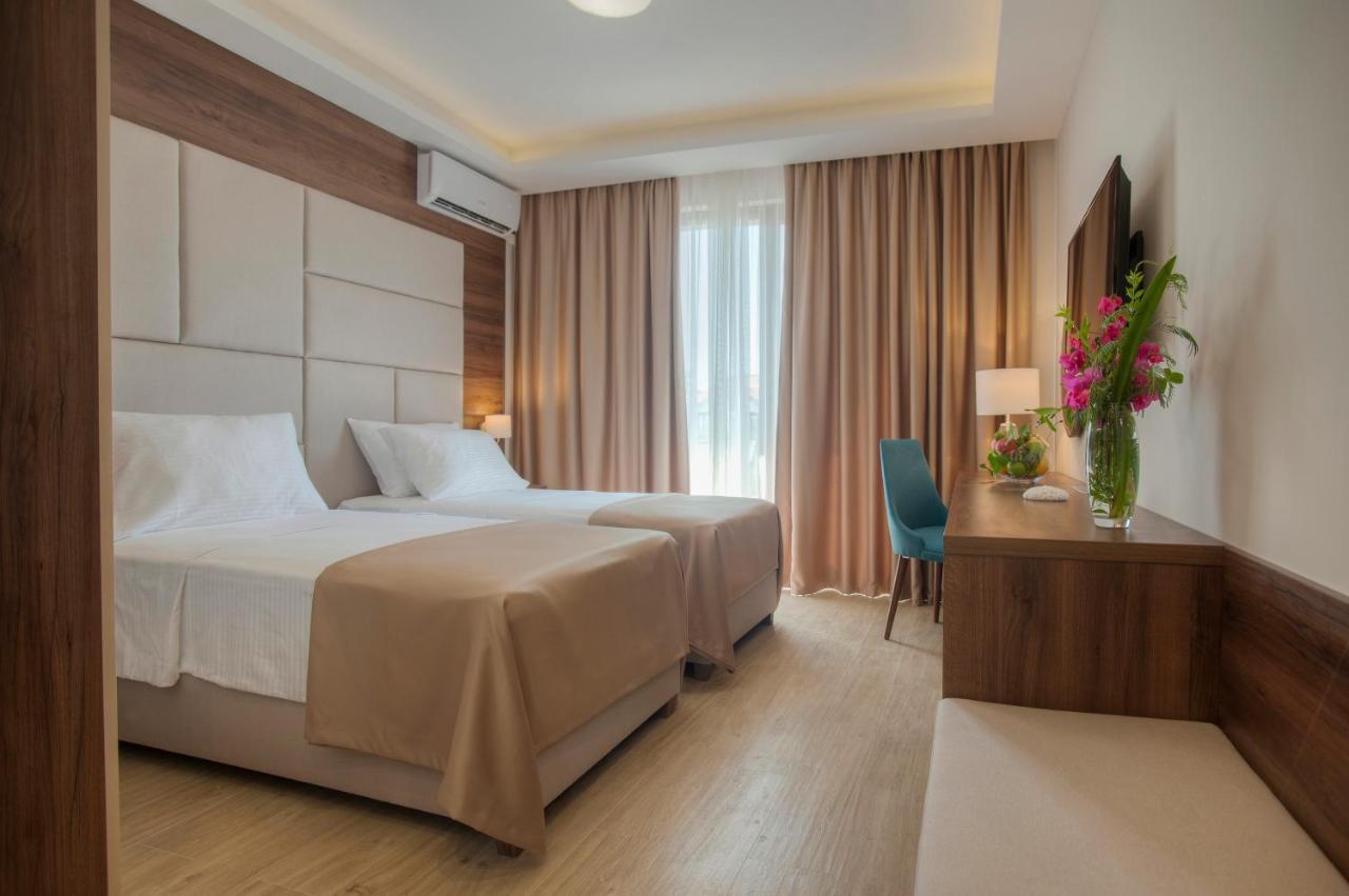 Hotel Twelve Budva Exterior foto