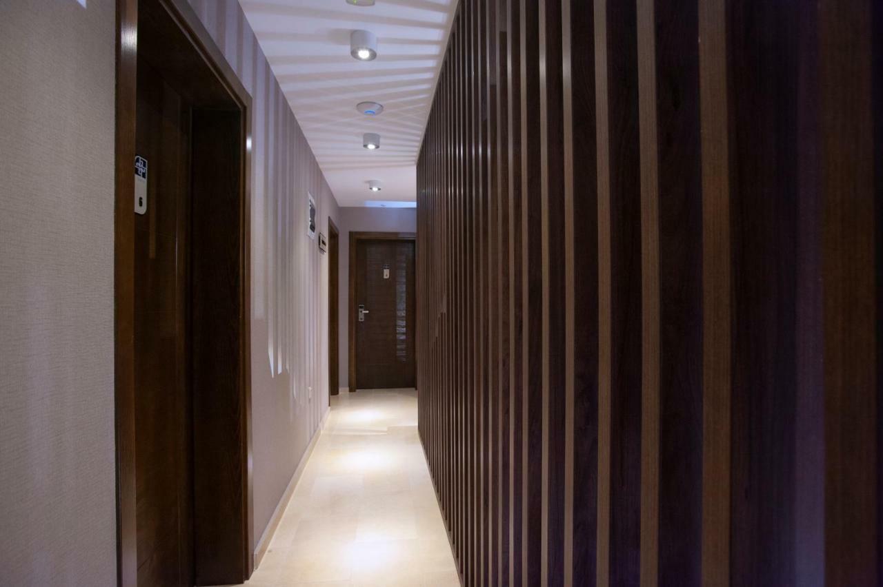 Hotel Twelve Budva Exterior foto