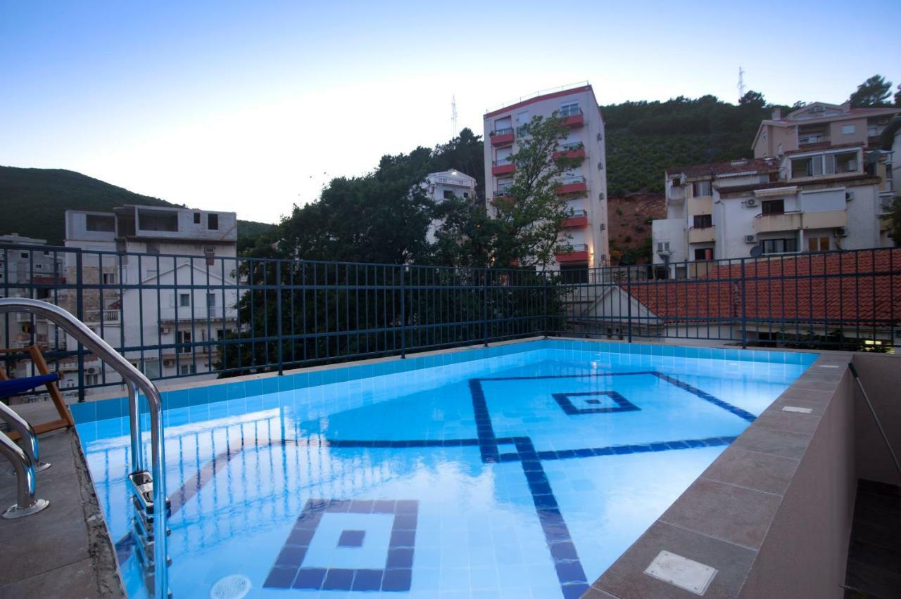 Hotel Twelve Budva Exterior foto