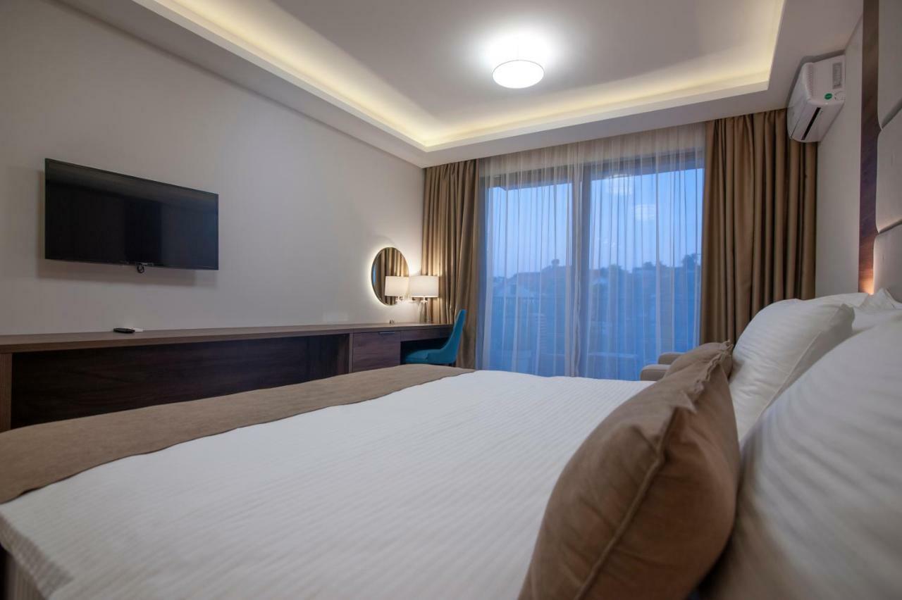 Hotel Twelve Budva Exterior foto