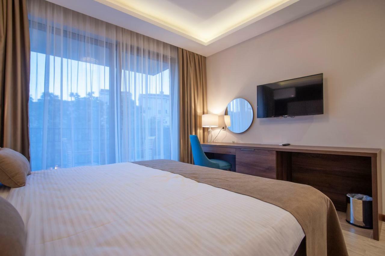 Hotel Twelve Budva Exterior foto