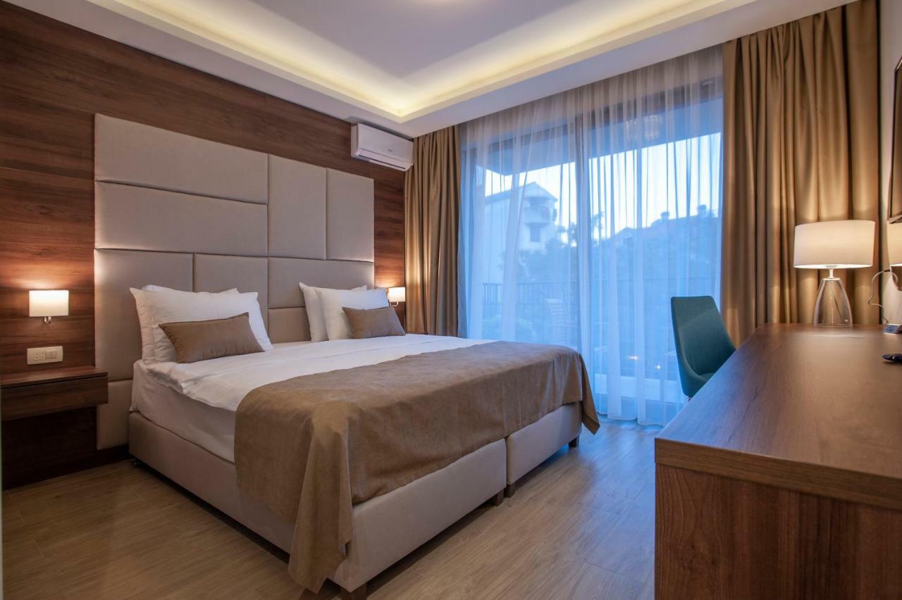Hotel Twelve Budva Exterior foto